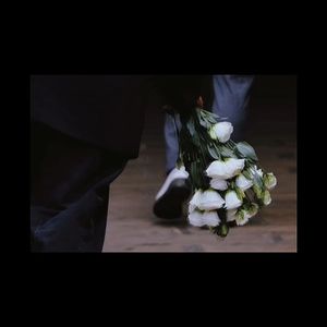 将老婆的眼睛蒙上换人
